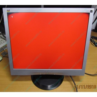 Монитор 19" ViewSonic VA903 с дефектом изображения (битые пиксели по углам) - Пенза.